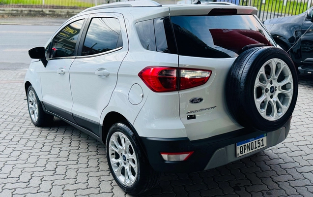 imagem-https://www.socarrao.com.br/sc-vehicle-images-prod/12690/1789073243297-003_7f3b6bc9f49c3b60074b12e79cb75d58.jpeg