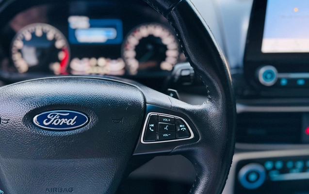 imagem-https://www.socarrao.com.br/sc-vehicle-images-prod/12690/1789073243321-003_4e33403463066f1f82af35d936a781dc.jpeg