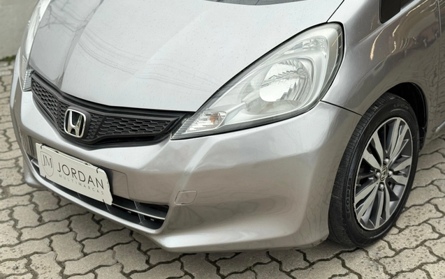 imagem-https://www.socarrao.com.br/sc-vehicle-images-prod/12699/1789506280296-003_f625c42dbb6a171c0525f390ae532b5f.jpeg