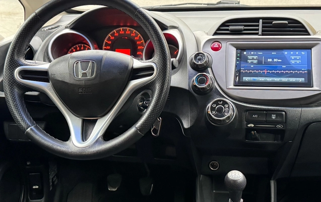 imagem-https://www.socarrao.com.br/sc-vehicle-images-prod/12699/1789506280304-003_ed4007cfa1f992b19ba8ed0ed41e503b.jpeg