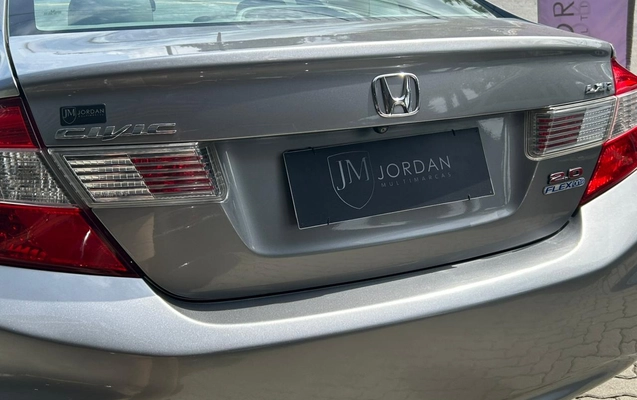 imagem-https://www.socarrao.com.br/sc-vehicle-images-prod/12702/1789505332356-003_cd67f930c1001ed7e5f88ac197b1ba6c.jpeg