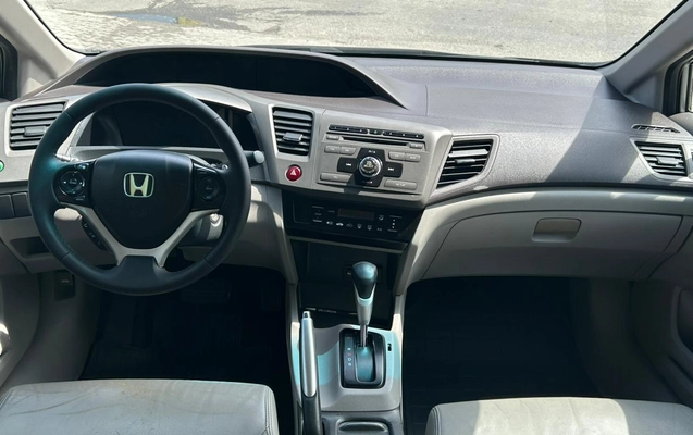 imagem-https://www.socarrao.com.br/sc-vehicle-images-prod/12702/1789505332363-003_ca28f4618cc2eed30eddcc7aa80216be.jpeg