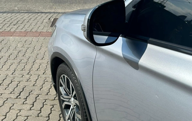 imagem-https://www.socarrao.com.br/sc-vehicle-images-prod/12717/1789507449399-003_4d4b5a31b26e879ce70062636e076d2a.jpeg
