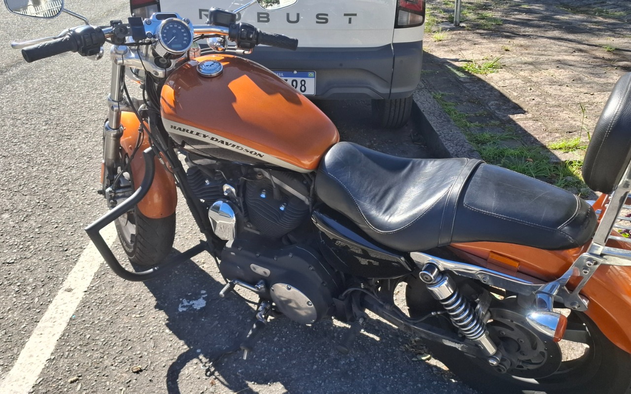 HARLEY-DAVIDSON XL 1200 CUSTOM LIMITED CA/CB  na cor Laranja em Curitiba / PR - 1274697