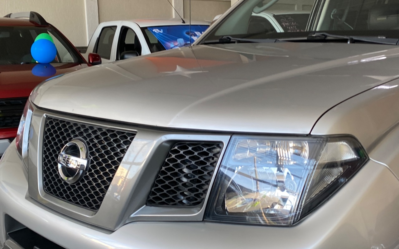 Nissan Frontier Sv At.cd 4X4 2.5 Tb Diesel Mec. - foto 2