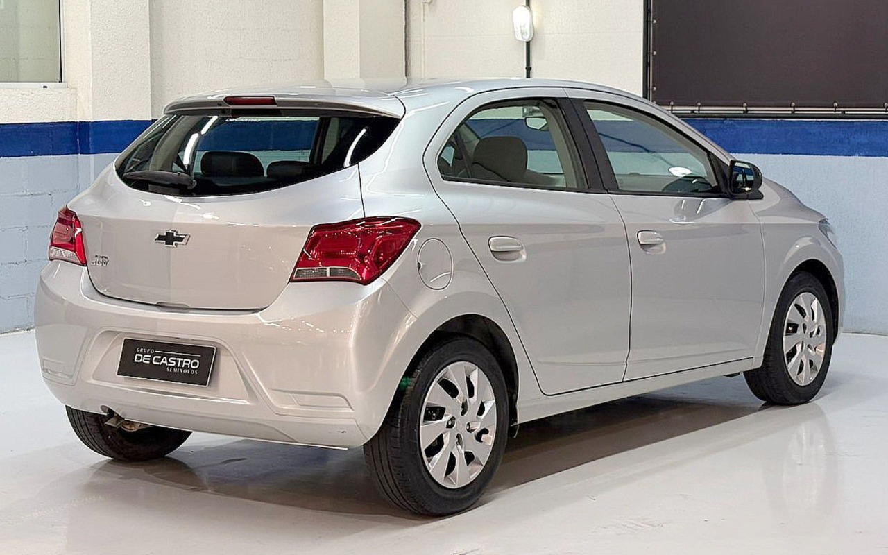 imagem-https://www.socarrao.com.br/sc-vehicle-images-prod/1278960/1778246994620-Q0hFVlJPTEVUIE9OSVggSk9ZIC0gMjAyMSAtIFBSQVRBIC0gUkhGNkc3NSAoNikuanBn.jpg