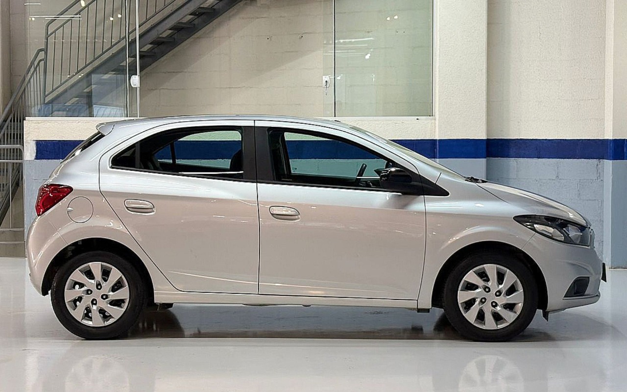 imagem-https://www.socarrao.com.br/sc-vehicle-images-prod/1278960/1778246994747-Q0hFVlJPTEVUIE9OSVggSk9ZIC0gMjAyMSAtIFBSQVRBIC0gUkhGNkc3NSAoNykuanBn.jpg