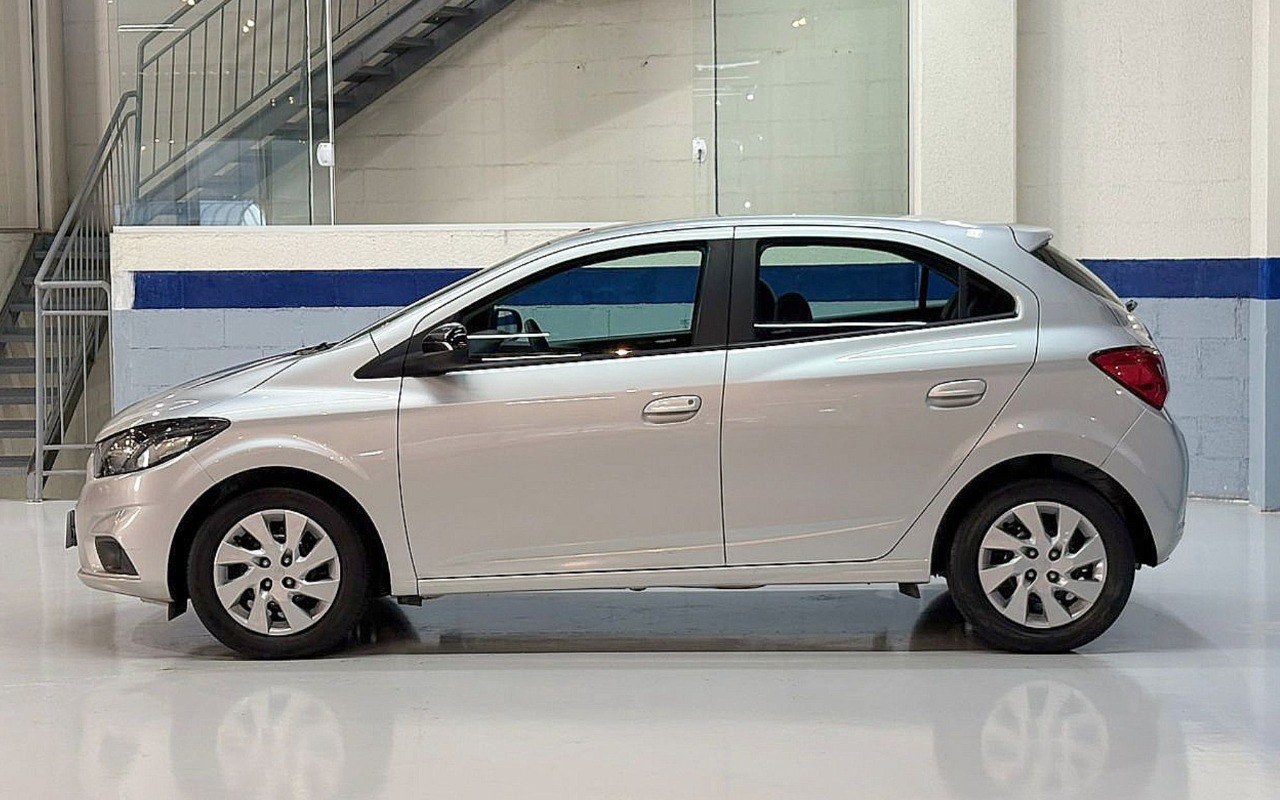 imagem-https://www.socarrao.com.br/sc-vehicle-images-prod/1278960/1778246994918-Q0hFVlJPTEVUIE9OSVggSk9ZIC0gMjAyMSAtIFBSQVRBIC0gUkhGNkc3NSAoMykuanBn.jpg