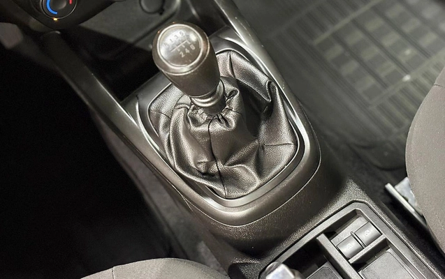 imagem-https://www.socarrao.com.br/sc-vehicle-images-prod/1278960/1778246996723-Q0hFVlJPTEVUIE9OSVggSk9ZIC0gMjAyMSAtIFBSQVRBIC0gUkhGNkc3NSAoMjEpLmpwZw.jpg