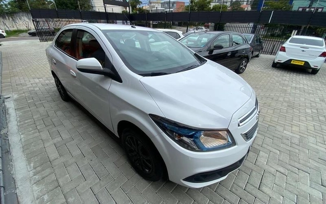 imagem-https://www.socarrao.com.br/sc-vehicle-images-prod/1280303/1788447895570-8004037_0_B_7ec5bdcf06.jpeg