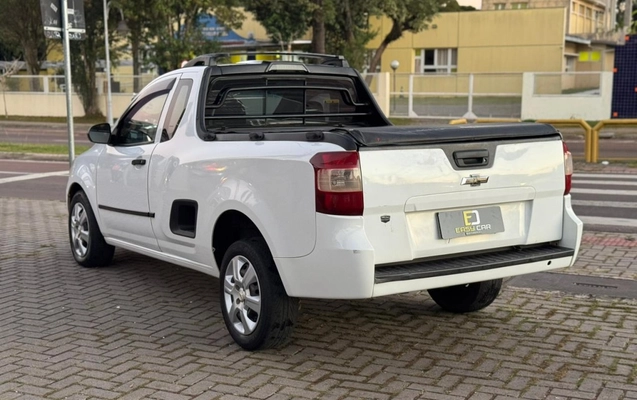 imagem-https://www.socarrao.com.br/sc-vehicle-images-prod/1280359/1778248888084-2_103109.jpg