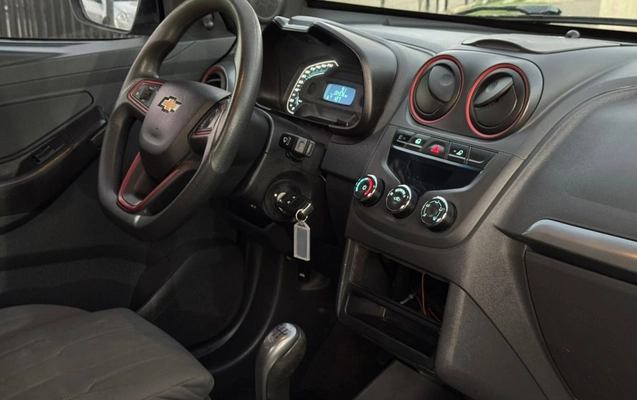 imagem-https://www.socarrao.com.br/sc-vehicle-images-prod/1280359/1778248888084-3_103109.jpg