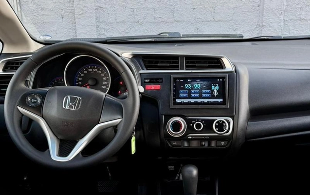 imagem-https://www.socarrao.com.br/sc-vehicle-images-prod/1283292/1786026812388-8060895_4_B_cdbb0283be.jpeg