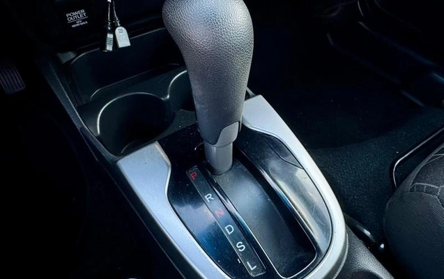imagem-https://www.socarrao.com.br/sc-vehicle-images-prod/1283292/1786026812388-8060895_4_B_d18d94929c.jpeg