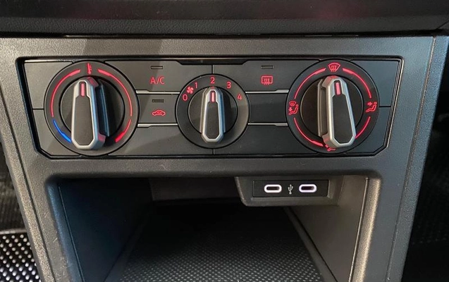 imagem-https://www.socarrao.com.br/sc-vehicle-images-prod/1286212/1786040322610-8065556_23_B_273f2ecca0.jpeg