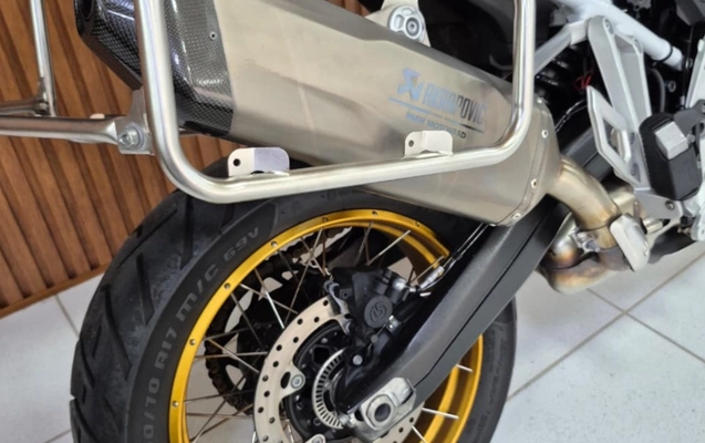 imagem-https://www.socarrao.com.br/sc-vehicle-images-prod/1287049/1778259985048-RyA3LnBuZw.png