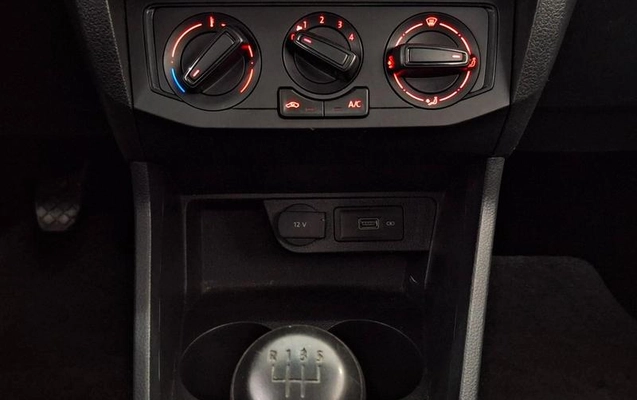 imagem-https://www.socarrao.com.br/sc-vehicle-images-prod/1288899/1789219670381-8068755_25_B_b4fce0d251.jpeg