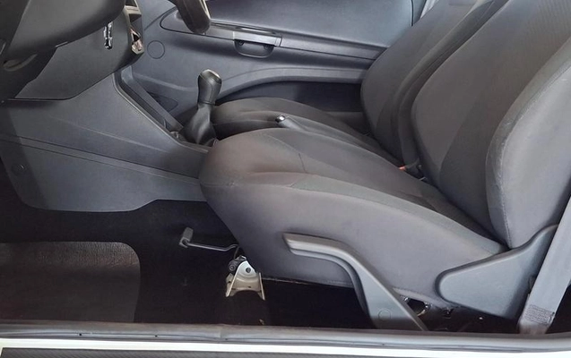 imagem-https://www.socarrao.com.br/sc-vehicle-images-prod/1288899/1789219670386-8068755_14_B_cde2353321.jpeg