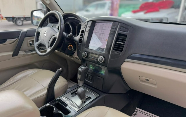imagem-https://www.socarrao.com.br/sc-vehicle-images-prod/1288981/1778263193355-de44f3d0-caea-410c-b386-baf8a977f3da.jpg