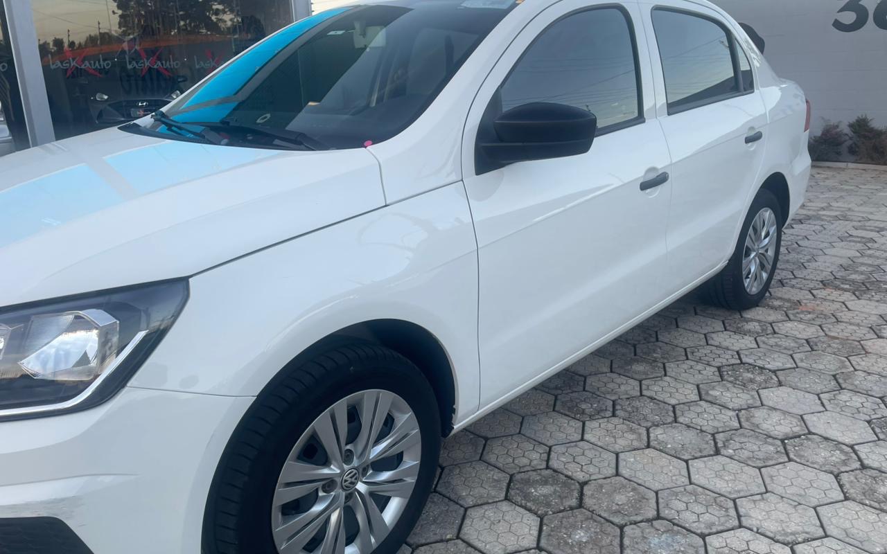 Volkswagen Voyage 2023 à venda