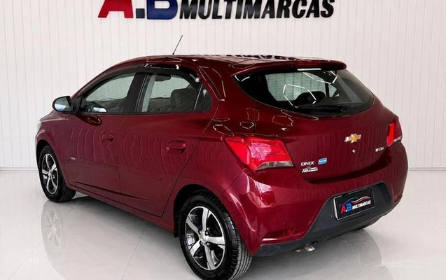 imagem-https://www.socarrao.com.br/sc-vehicle-images-prod/1289154/1784745162081-7572230_0_B_9d15f96ad6.jpeg