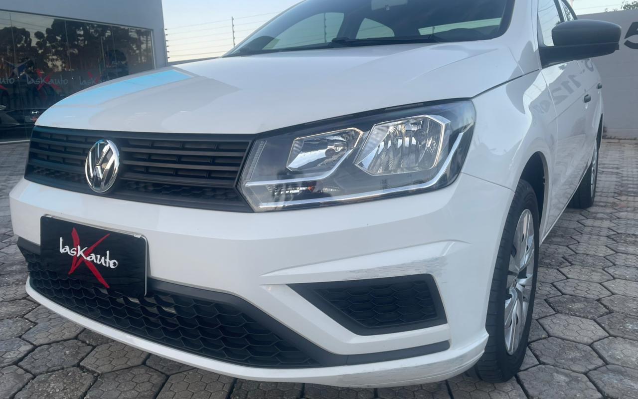 Volkswagen Voyage 2023 à venda