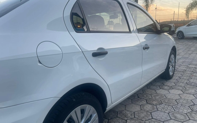 imagem-https://www.socarrao.com.br/sc-vehicle-images-prod/1289230/1778263837126-M0U0MkRFOEQtODMwQy00OTk3LUFBMjMtNjJCMENDRkQ0N0Q1LmpwZWc.jpeg
