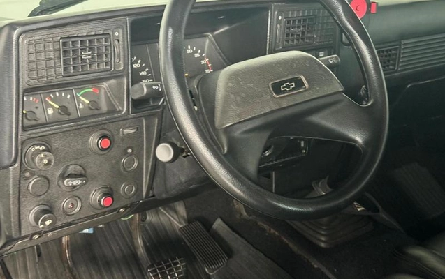 imagem-https://www.socarrao.com.br/sc-vehicle-images-prod/12894/1781027238689-7612058_0_B_c2d5fb81b2.jpeg