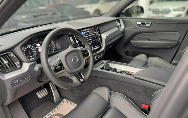 imagem-https://www.socarrao.com.br/sc-vehicle-images-prod/1291368/1778266972387-a504bded-e596-4960-b347-3ebe2484f934.jpg