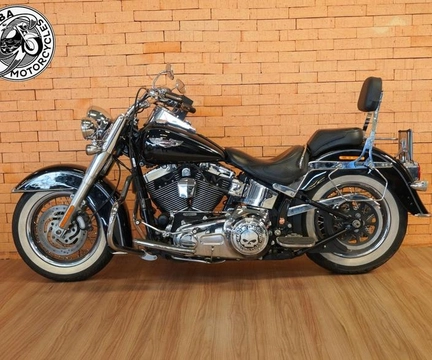 Harley-Davidson SOFTAIL DELUXE FLSTN 2014 Preto — foto 1 de 3