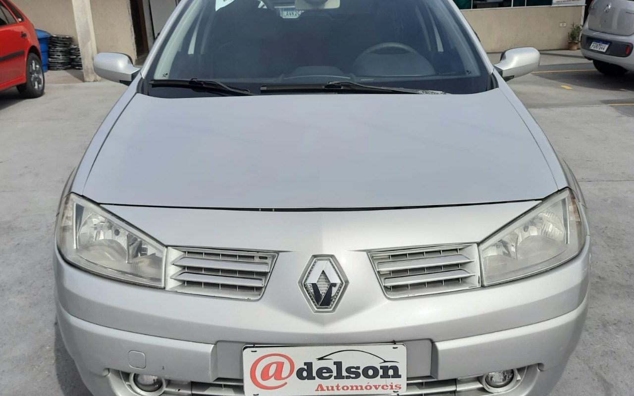 Renault Megane Grand Tour Dynam. Hi Flex 1.6 16V - foto 2
