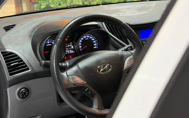 imagem-https://www.socarrao.com.br/sc-vehicle-images-prod/1292121/1789482011415-vehicle_image_1778268368_229b66d4732173c5d447bade54190bff.jpeg