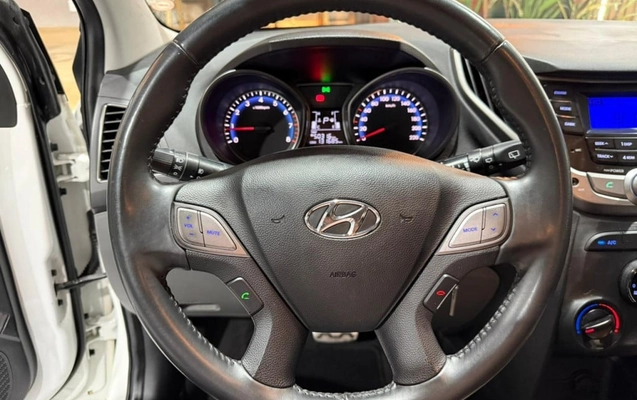 imagem-https://www.socarrao.com.br/sc-vehicle-images-prod/1292121/1789482011416-vehicle_image_1778268370_687c4ccae7d8ace404fa37f21c3dd5bb.jpeg