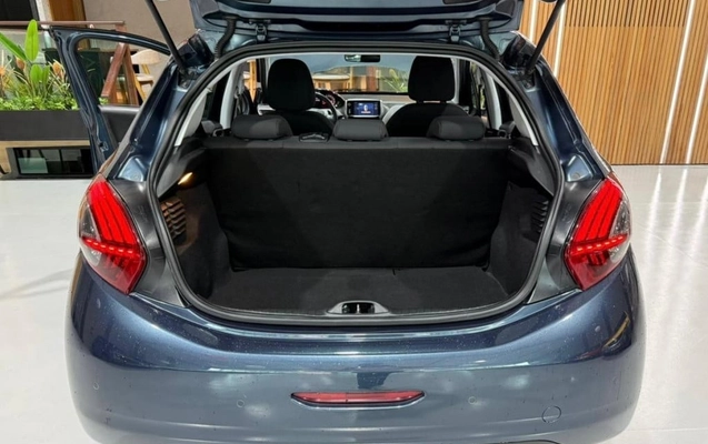 imagem-https://www.socarrao.com.br/sc-vehicle-images-prod/1293040/1789481823362-vehicle_image_1778269827_41ad9e6a867c01c6a52b9686d10f8e09.jpeg