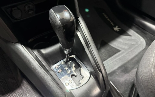 imagem-https://www.socarrao.com.br/sc-vehicle-images-prod/1293040/1789481823381-vehicle_image_1778269854_42309389023f1a43384a3949437d3e56.jpeg