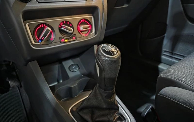imagem-https://www.socarrao.com.br/sc-vehicle-images-prod/1296454/1778275993562-8066461_11_B_00e53cea64.jpeg