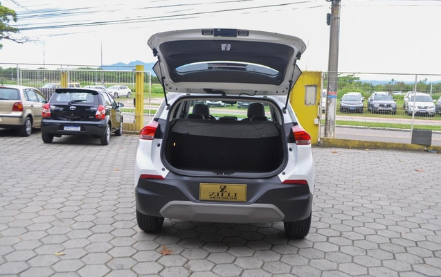 imagem-https://www.socarrao.com.br/sc-vehicle-images-prod/1296464/1787144540042-d84953a4ac024869aa123f7ca2204737_1778263062175.jpg