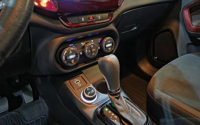 imagem-https://www.socarrao.com.br/sc-vehicle-images-prod/1297493/1778278209258-8071490_13_B_b82dfcda2a.jpeg