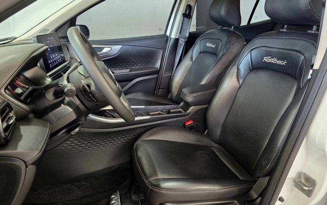 imagem-https://www.socarrao.com.br/sc-vehicle-images-prod/1298496/1778280545941-MjAyNjAxMDRfMTQ0NDQxLmpwZw.jpg