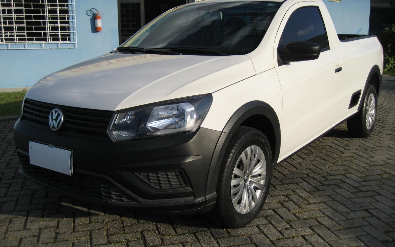 Volkswagen Saveiro 2023 Branco — foto 1 de 3