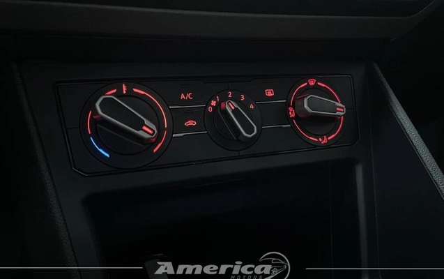 imagem-https://www.socarrao.com.br/sc-vehicle-images-prod/1311511/1787403591882-8070318_12_B_05490082d3.jpeg