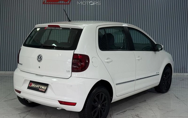imagem-https://www.socarrao.com.br/sc-vehicle-images-prod/1311516/1781818821909-8068903_24_B_9d879179ba.jpeg