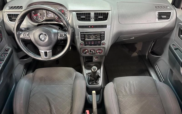 imagem-https://www.socarrao.com.br/sc-vehicle-images-prod/1311516/1781818821910-8068903_12_B_fe07047a0f.jpeg