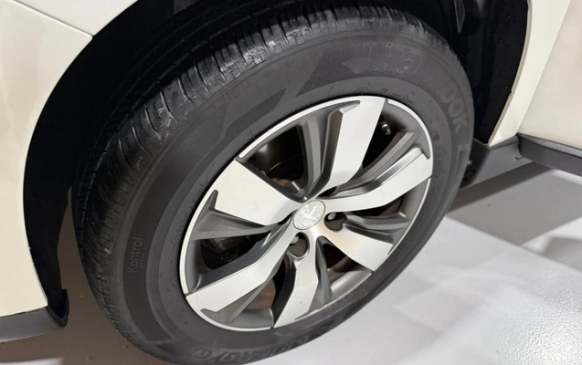 imagem-https://www.socarrao.com.br/sc-vehicle-images-prod/1311620/1787143122185-vehicle_image_1778334856_2245f8db27fb04b2eb8b7c9a6c83b7af.jpeg