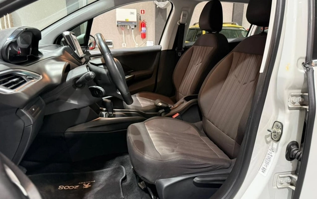 imagem-https://www.socarrao.com.br/sc-vehicle-images-prod/1311620/1787143122197-vehicle_image_1778334873_eede4d67f01182c848127f3a5855cbeb.jpeg