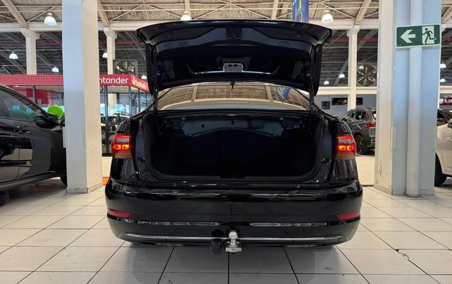 imagem-https://www.socarrao.com.br/sc-vehicle-images-prod/1311653/1789066744612-8068010_11_B_f936f4d63f.jpeg