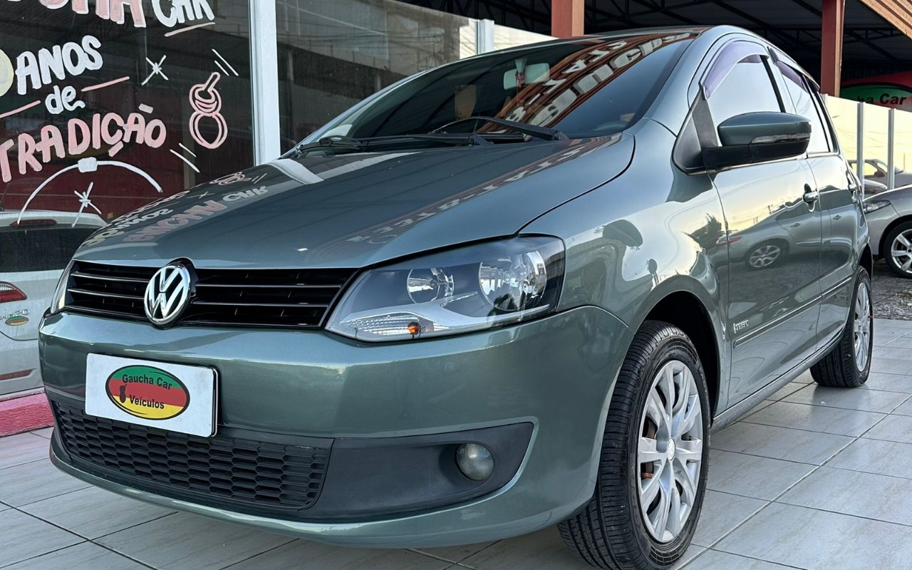 Volkswagen Fox 2011 Cinza — foto 1 de 3