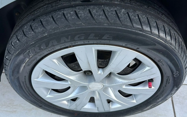 imagem-https://www.socarrao.com.br/sc-vehicle-images-prod/1311664/1778589443817-MGMxMDI4ZWEtYzdjNS00OTE2LWE0MzQtNTVlNmQwNDhhMzY2LmpwZw.jpg