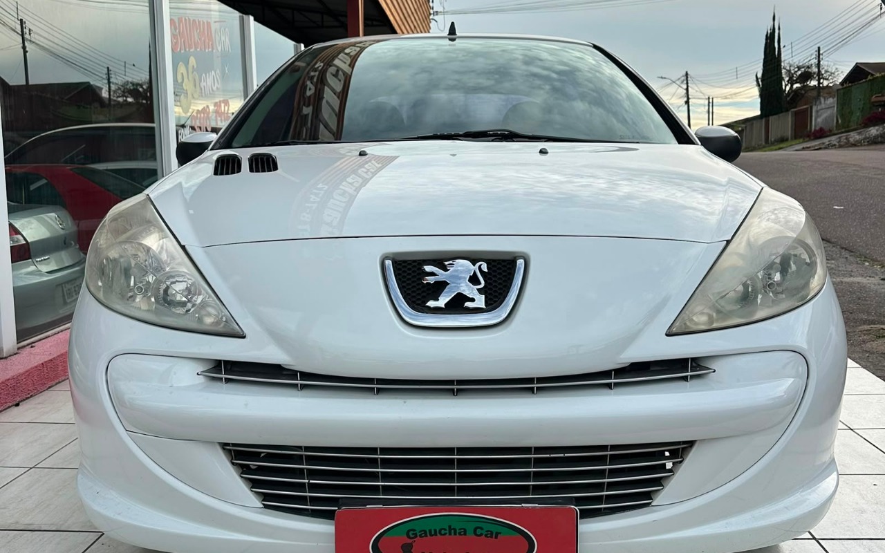imagem-https://www.socarrao.com.br/sc-vehicle-images-prod/1311680/1787058830758-MTk1ZDg4NmQtMTI0MS00OTJkLWIyZjQtODI0YjU4YjllYzA1LmpwZw.jpg