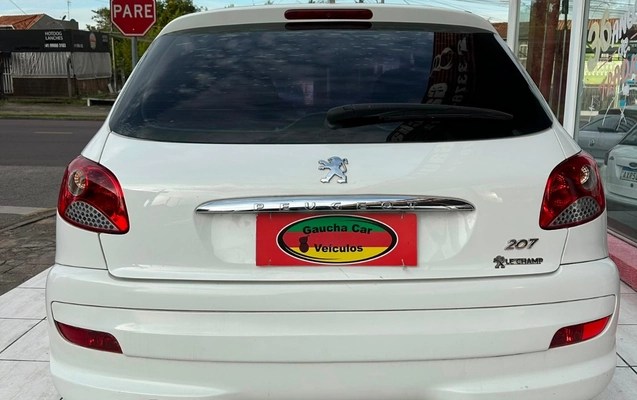 imagem-https://www.socarrao.com.br/sc-vehicle-images-prod/1311680/1787058831314-M2RlYmQ0YzQtNTUxZi00MWYwLWE4NGItNDY2ODdhYTNhZmIxLmpwZw.jpg
